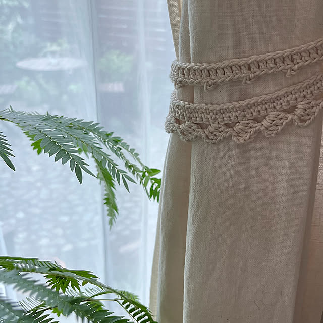 Lounge,ハンモック,クッション,ソファーベッド,古箪笥,ウォーターヒヤシンスマット,観葉植物,リネンカーテン,オーガニックコットン,セリア,かぎ針編み,カーテンタッセル,イベント参加,ハンドメイド kuuの部屋