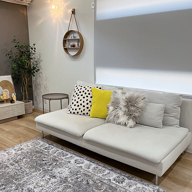 Lounge,Francfranc,ファブリックアイテム,IKEA,イケア,リビング,アクセントクロス,ニトリ,フランフラン,ペンダントライト,フェイクグリーン,SHEIN maihomeの部屋