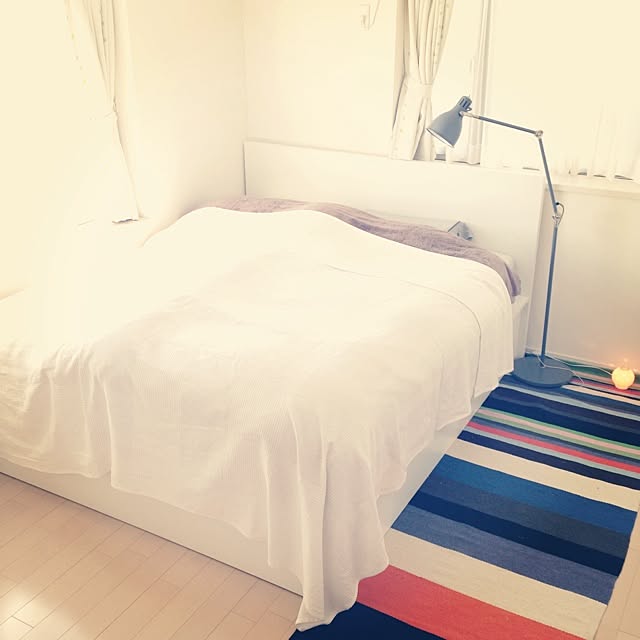 Bedroom,IKEA,ベッド,ライト,ラグ yossyの部屋