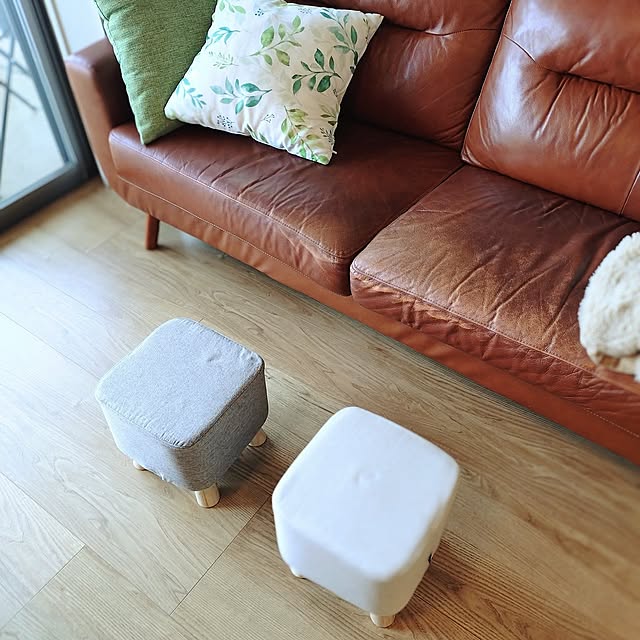 Lounge,心地よい暮らし,LAKOLE,ファブリックスツール,フットレスト,お香のある暮らし,無印良品 Forest_Umbrellaの部屋