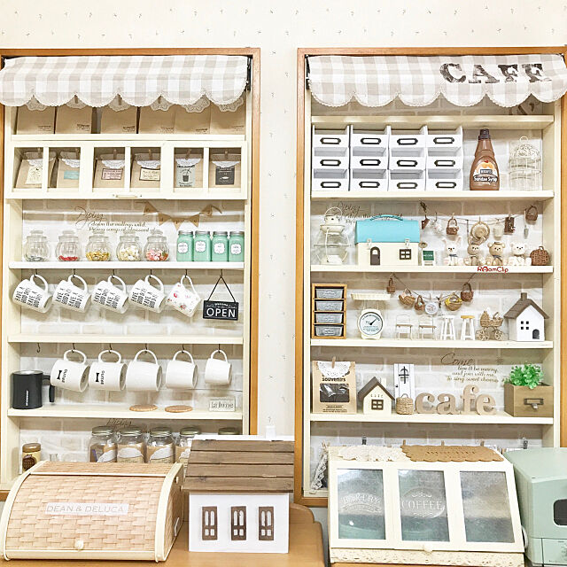 My Shelf,2×4,ダイソー♡,3コインズ♡,seria,DIY棚,FAKEGREEN,sulut!,オーニング風 samanthakitchenの部屋