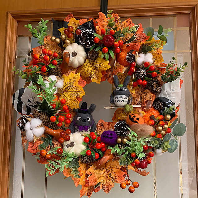 Overview,ハロウィン2023,ハロウィンリース,ハロウィンディスプレイ,秋色リース,ハンドメイド,手作りリース,手作り,yu-yuukiちゃんのチクチクトトロ,トトロリース,秋色,オレンジ,ハロウィン,グリーン,癒し,秋,可愛い,まったり時間,癒しの空間,かわいい♡,いつもいいねやコメありがとうございます♡,秋色インテリア,秋のくつろぎ時間,秋色ディスプレイ,紅葉の森のリース Aqettyの部屋