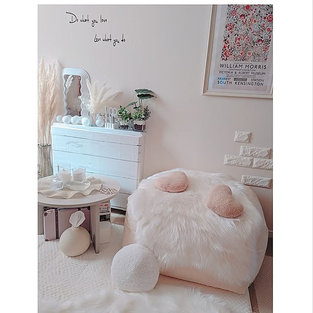 Lounge,無印良品,インテリア,ワンルーム,一人暮らし,1K,1R,レオパレス,インテリア雑貨,ひとり暮らし,1K 1人暮らし,一人暮らしインテリア,ワンルームインテリア,せまくても諦めない！,1R 一人暮らし,アレクサのある生活,レオパレスでも諦めない,スイッチボットがある生活,冬支度,体にフィットするソファ,無印良品　体にフィットするソファ,快適な暮らし megurinの部屋