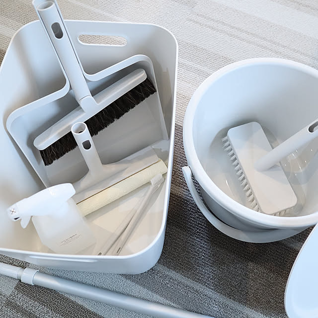 日用品,無印良品,掃除,掃除グッズ,掃除道具,シンプル,ブラシ,ほうき,ちりとり,電解水クリーナー,バケツ,スキージー Jinaの部屋