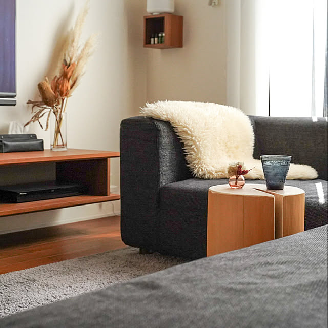 イッタラ,Iittala,カステヘルミ,ステンレスキッチン,ダークグレー,RoomClipショッピング,おうち見直しキャンペーン,吉野杉,宮武製作所,丸太のスツール,MORITO,森と暮らしを繋ぐ,kastehelmi,天然木,Lounge marocoの部屋