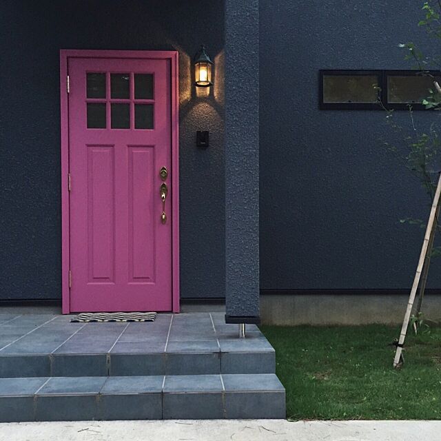 Entrance,玄関マット,ニトリ,玄関ドア,ドア,輸入ドア,ピンクのドア Mincoooの部屋