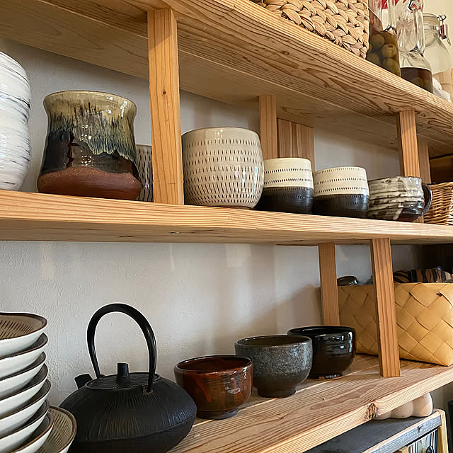 My Shelf,見せる収納,マイルール,旅行先で購入したコレクション,美濃焼き,南部鉄器の急須,南部鉄器,食器棚DIY,食器棚,背面収納DIY,背面収納,お気に入りの食器,お気に入りの場所,壁面収納,田舎暮らし,平屋暮らし,玄関インテリア kotaroの部屋
