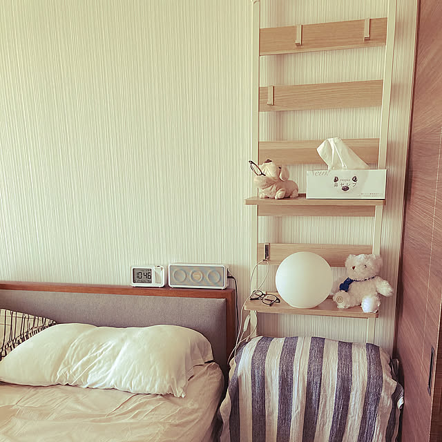 スーツケース,スーツケース置き場,ベッドサイド,Bedroom yonejiの部屋