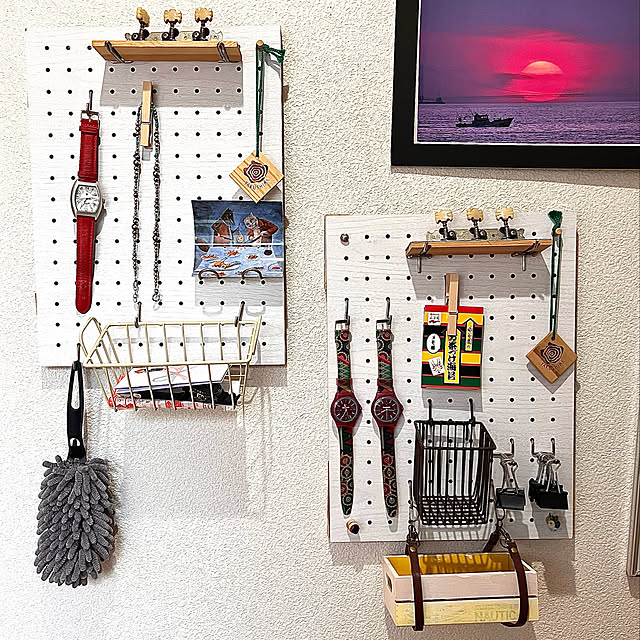 時計収納,身支度コーナー,有孔ボード収納,有孔ボード,アクセサリー収納,On Walls,ダイソーパンチングボード jijiの部屋