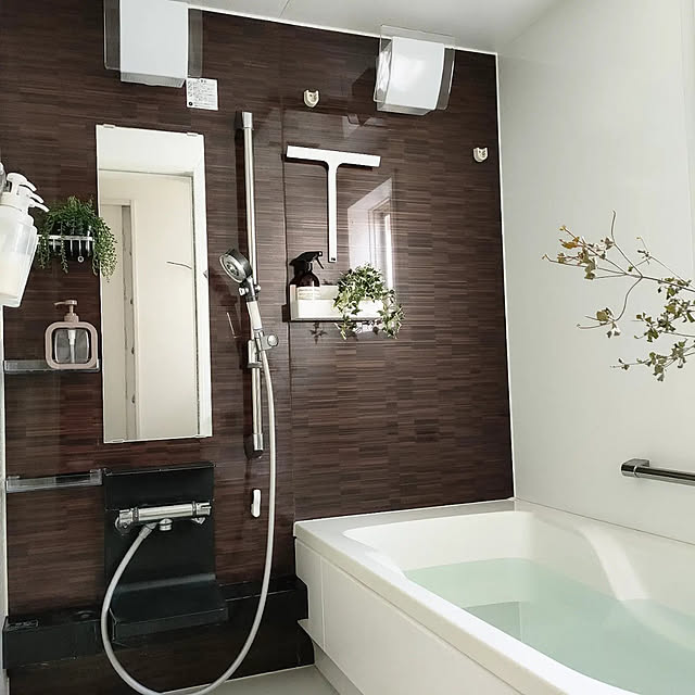 Bathroom,バスルーム,水切りワイパー,山崎実業 tower,水垢対策,時短掃除,簡単お手軽,きれいを保ちたい,水滴対策,マーチソンヒューム,北欧,ナチュラル,冬支度,3COINS,グリーンのある暮らし,癒し,シャワーヘッド,インスタ22yukki,皆さんに感謝です(*˙˘˙*)ஐ,いつも見て下さってありがとうございます,今日も良き1日をお過ごしください♡ YUKKIの部屋
