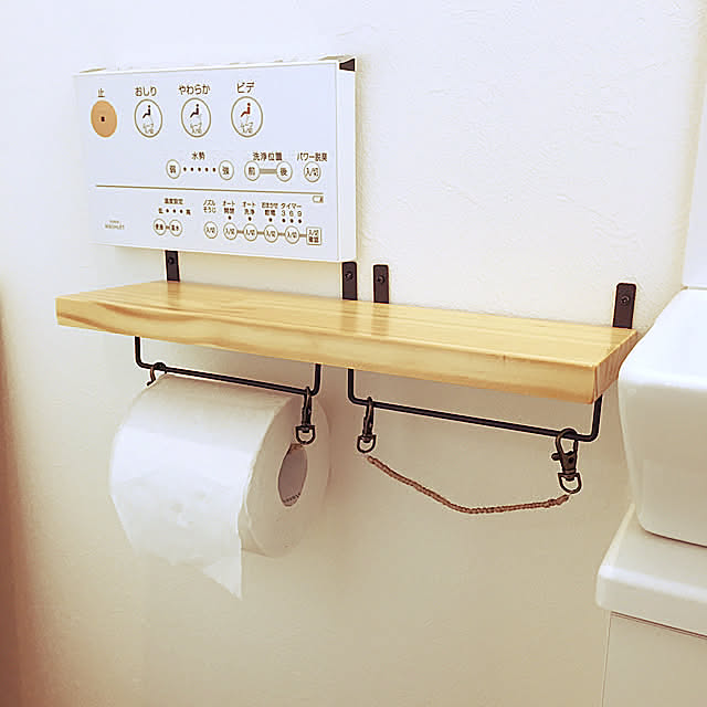 Bathroom,自作,麻紐,アンティーク,キーホルダーパーツ,ナスカン,トイレットペーパーホルダー,DIY,セリア,パイン材,アイアンバー付木製ラック boku.jenny.myloveの部屋