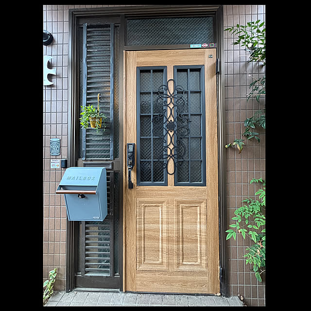 Entrance,アイアンが好き,アイアンバー,アイアン,アイアン雑貨,玄関ドア飾り,玄関ドアDIY,玄関ドアリフォーム,玄関ドアリメイク,玄関ドア taeoの部屋