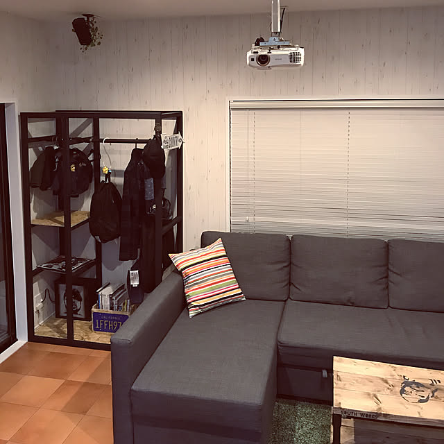 Lounge,子供用ハンガーラック,アイアンペイント,ホワイトウッド,ハンガーラック,ハンガーラックDIY,子供のいる暮らし,OSB合板,DIY,アイアン塗装,塩ビパイプDIY south_sodaの部屋