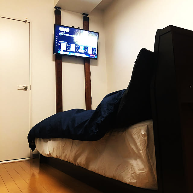 ラブリコ,寝室,TV壁掛けDIY,ベッド,DIY,一人暮らし,男の一人暮らし,Bedroom,壁掛けテレビ heiheiの部屋