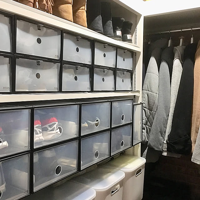 スッキリ化計画,スッキリ,コンクリート風クロス,レンガ調クロス,アクセントクロス,汚れ防止対策,臭い対策,モノトーン好き,モノトーン,ラベリング収納,ラベリング,可動棚収納,可動棚,土間収納,収納,シンデレラフィット,シューズボックス,SIC,シューズクローク,靴収納,Entrance yocchanの部屋