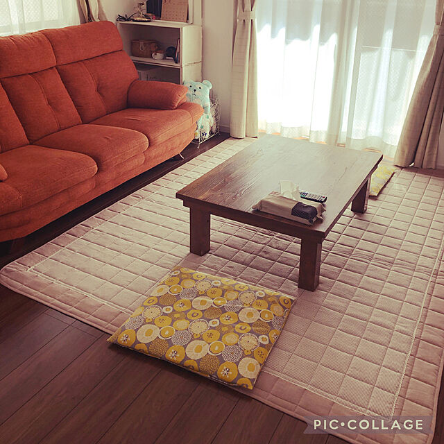 オレンジ色が好き,ソファー,しまむらのラグ,2021.5.18,新居,Lounge mimi.mocchiの部屋