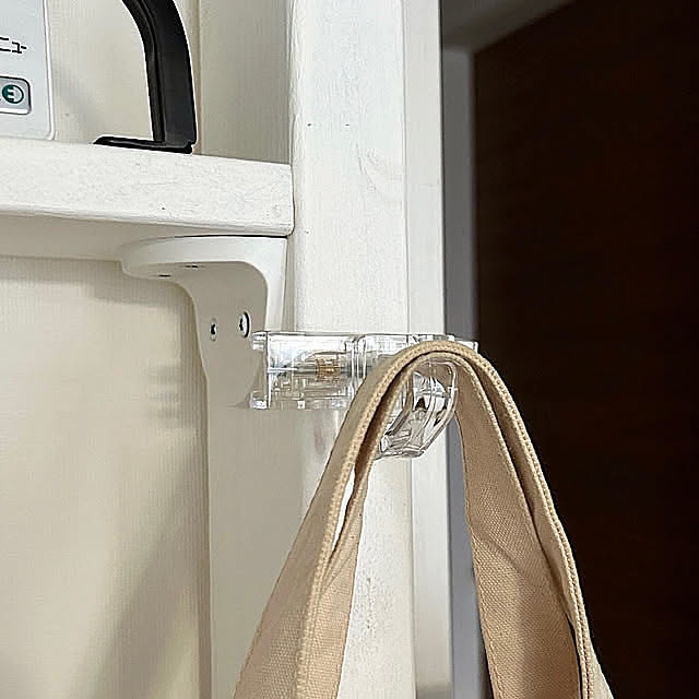 My Shelf,ドアの枠,2×4材,ダイソー,縦にも横にもはさめるかもいフック,2025.6.15,フック,マンション暮らし,猫と暮らすインテリア,夫婦+猫1匹,イベント用,100均 hemukoの部屋