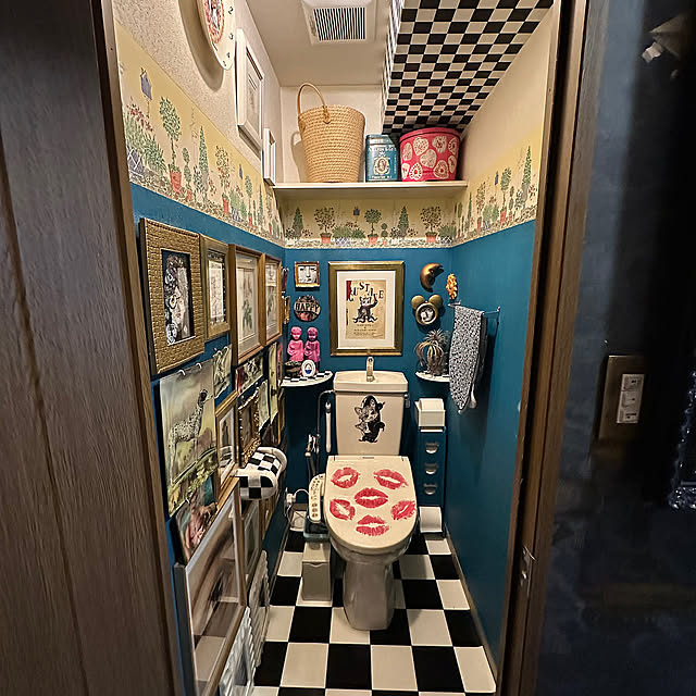 Bathroom,イージーウォールテープ,IKEA,ジョンデリアン,トイレのインテリア,壁紙屋本舗,ヒグチユウコ,壁紙DIY okyame-chanの部屋