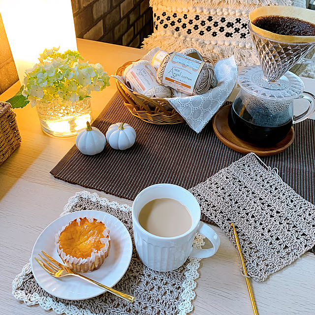 おうちカフェ,紫陽花,編み物,毛糸,カボチャ,ハロウィン,ダイソー,セリア,IKEA,My Desk chisaの部屋