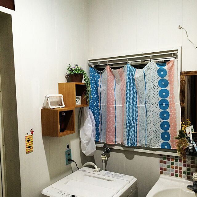 Bathroom,壁に付けられる家具,無印良品,DIY,手作り,ペンキ塗り,ムーミン,古い平屋,セリア Harunの部屋