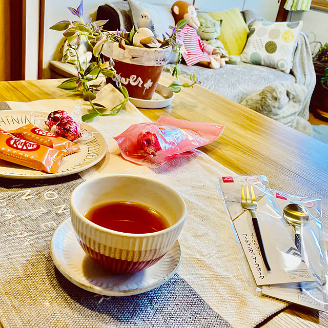 大好きリンツチョコ❤️,女子がハマるストロベリー味,何でも無い日常の1日…,RCの出会いに感謝♡,見てくれてありがとう♡,カップソーサー樹ノ音工房,フィギュア団体銅メダルおめでとう❗️,てのりフレンズ　シマエナガ,シマエナガセリア❓キャンドゥ❓,ダイソーの観葉植物2年目株分けの,ダージリンティー,リンツ・リンドールストロベリー,キットカットこだわりのストロベリー,200円商品高見え✨,ゴールドカラーコーティングティー,ダイソーフォークとスプーン買いました,ダイソーバンブー皿,ダイソーランチョンマット,ダイソー商品モニター♪,おやつタイム,おうちカフェ,おうち時間,癒し,My Desk,yumi・fちゃんオススメキットカット CoCo0617の部屋