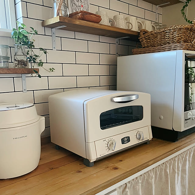 キッチン背面,おうち時間,カフェ風キッチン,ナチュラル,おうち見直しキャンペーン,アラジングラファイトヒーター,ありがとうございます♡,インテリア,おうち見直しキャンペーン当選♡,キャンペーン当選,アラジントースター,カフェ風,キッチンインテリア,DIYのある暮らし,いいね、お返しができなくてごめんなさい。,ナチュラルインテリア,キャンペーン中,カフェ風インテリア,アラジンのある生活,コーヒーのある暮らし,グリーンのある暮らし,壁面ディスプレイ,Kitchen yumimaruの部屋