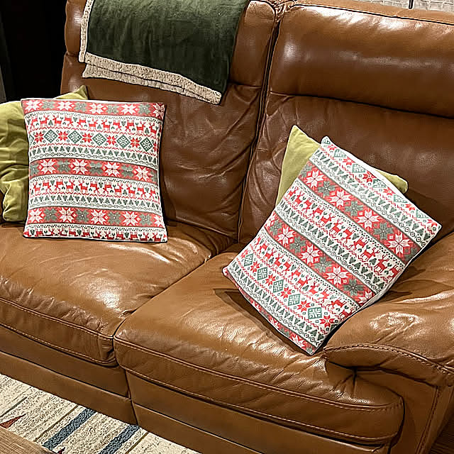 Lounge,セリア,seria,クッションカバー,クリスマス,イケヒコ ウィルトンラグ,RCショッピング購入品,ニトリのソファ,ノルディック柄,イケヒコ・コーポレーション,セルタン,背もたれビーズクッション ヴィンテージ,セルタン ビーズクッション yoshibuの部屋