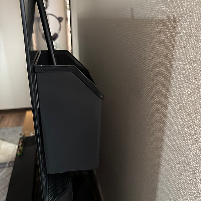 Overview,マグネットシート,マグネット収納,マグネット,TV裏デッドスペース,TV裏,TV裏収納,収納,セリア,セリア雑貨,収納アイデア,tower,殺虫剤隠し,towerシリーズ,ふわふわキャッチャー Yukicotoの部屋