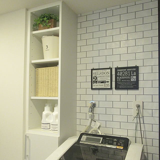 Bathroom,マンション暮らし,マンションインテリア,こどもと暮らす。,ダイソー,3coins　,ニトリ,白い洗剤ボトル,ラベルシール作成,サブウェイタイル風壁紙 romiの部屋