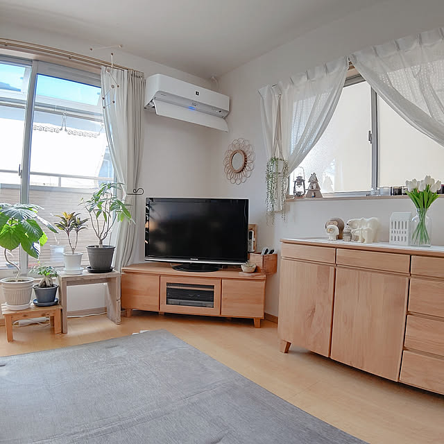 テレビ周りがすっきり見える！配線もごちゃつかないレコーダーの置き方アイデア集