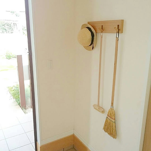 On Walls,無印良品 壁に付けられる家具,北欧,北欧インテリア,マイホーム記録,マイホーム,整理整頓,ナチュラルインテリア,シンプルライフ,シンプルインテリア,玄関,Instagramやってます,レデッカー,レデッカーデッキブラシ,無印良品 mayuru.homeの部屋