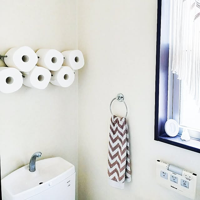 Bathroom,DIY,IKEA,イケア,鍋蓋オーガナイザー,鍋蓋立て,ヴァリエラ,VARIERA,トイレットペーパーホルダー,トイレットペーパー収納,壁面収納,ヒオリエタオル,シェブロン柄 JKの部屋