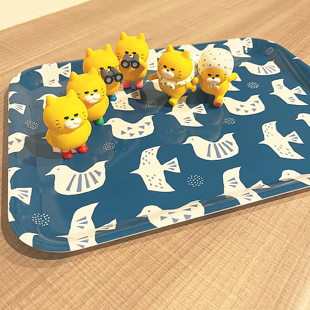 My Desk,トーカイ,100均,北欧,フォロワーさんに感謝♥,暮らしを整える,北欧　インテリア,ありがとうございます(⋆ᵕᴗᵕ⋆).+*,みてくれてありがとう(*ˊᵕˋ*)♡,ミニチュア,せりあ♡,のらねこぐんだん,ガチャガチャ asasouの部屋