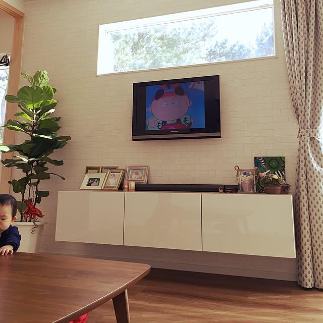 Lounge,観葉植物のある部屋,観葉植物,テレビ台,テレビ台周辺,白い家,IKEA,Pioneer,パイオニア,ベストー youcalの部屋