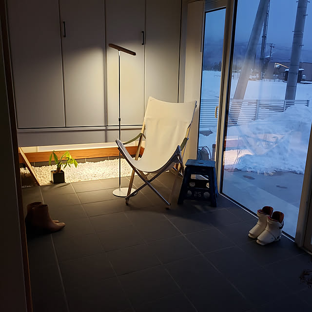 Entrance,田舎暮らし,景色の見える窓,雪,自然と暮らす,趣味室,アウトドア,土間,読書,読書スペース machineの部屋