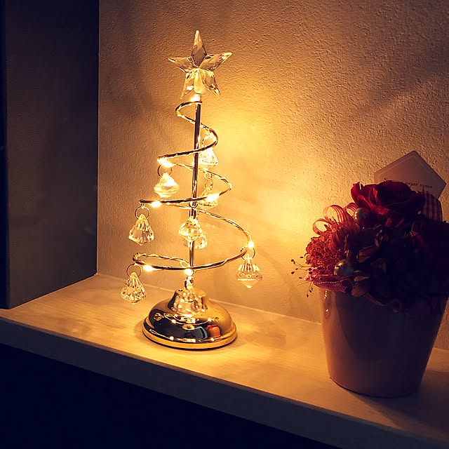 インテリアライト,クリスマス,シンプルモダン,狭小住宅,cando,買ってよかった,冬支度,ニッチ,My Shelf,サンゲツクロス Hedgehog.214の部屋
