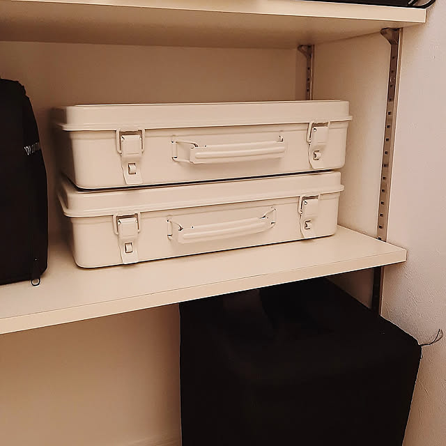 Entrance,シンプルな暮らし,LIXIL,子どものいる生活,子どもと暮らす,ナチュラル,子ども,シンプル,ホワイト,シューズクローク,無印良品,無印良品工具箱,工具箱,モノトーン lzumikuの部屋