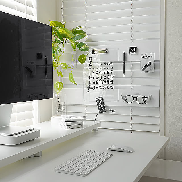My Desk,浮かせる収納,おうちをキレイに保つ習慣,収納,シンプル,モノトーン,ホワイトインテリア,シンプルモダン,シンプルライフ,mon・o・tone,シンプルインテリア,モノトーンインテリア,ふたり暮らし,すっきり暮らす,インスタ→4696tuuli,デスク周り,ワークスペース,デスク tuuliの部屋