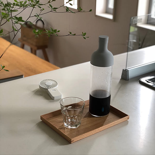 HARIO,ブルーボトルコーヒー,夏ドリンク,シンプルな暮らし,無印良品,ドウダンツツジ,ストローかご,コーヒーのある暮らし,My Desk konatuの部屋