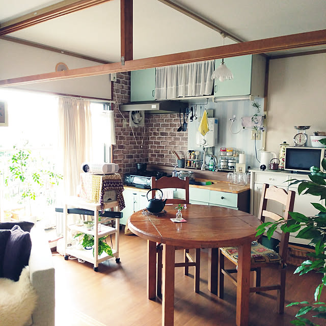 Kitchen,団地,一人暮らし,築40年以上,丸ダイニングテーブル,団地の台所,リメイクシート,キッチンダイニング sanaの部屋