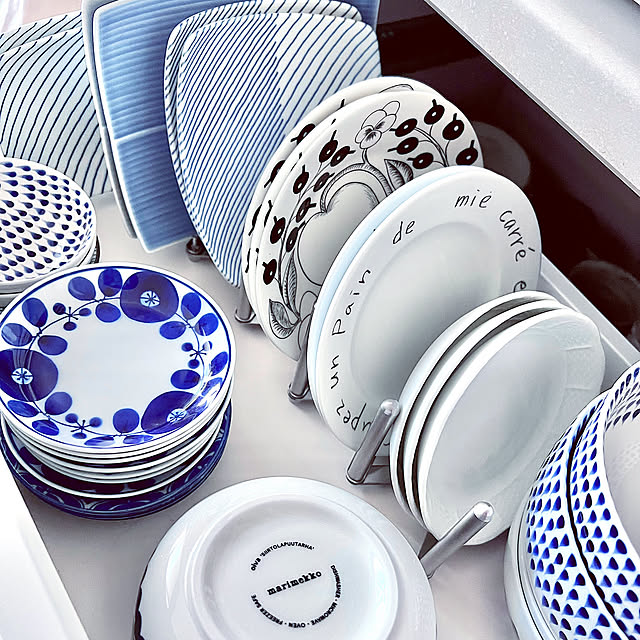 Kitchen,引き出し収納,2人暮らし,マンションリノベーション,マンション,LIXILカップボード,IKEA,食器棚,マリメッコ,ニトリ,白山陶器,アラビア,ロイヤルコペンハーゲン,器好き,アラビア パラティッシ,器のある暮らし,ホームコーディ,ソーメニーイヤーズ,リチャードジノリ ベッキオホワイト pooの部屋