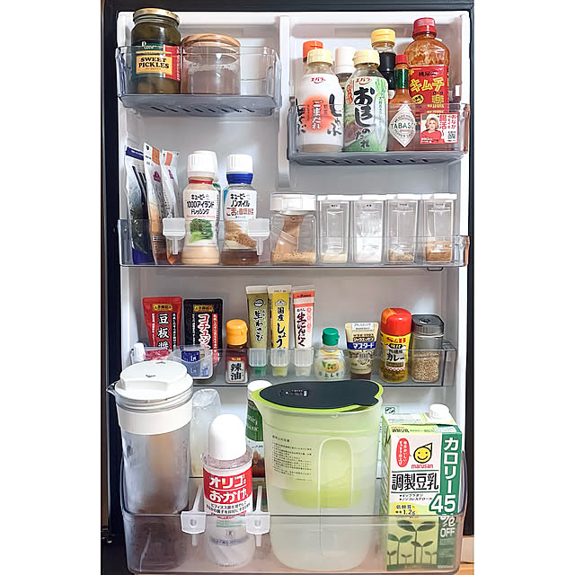 Kitchen,調味料収納,賃貸マンション,築古賃貸マンション,ふたり暮らし,1LDK2人暮らし,冷蔵庫,冷蔵庫の中,ドアポケット,冷蔵庫収納,AQUA冷蔵庫,ドアポケット収納,ダイソー収納,築古キッチン arisaの部屋