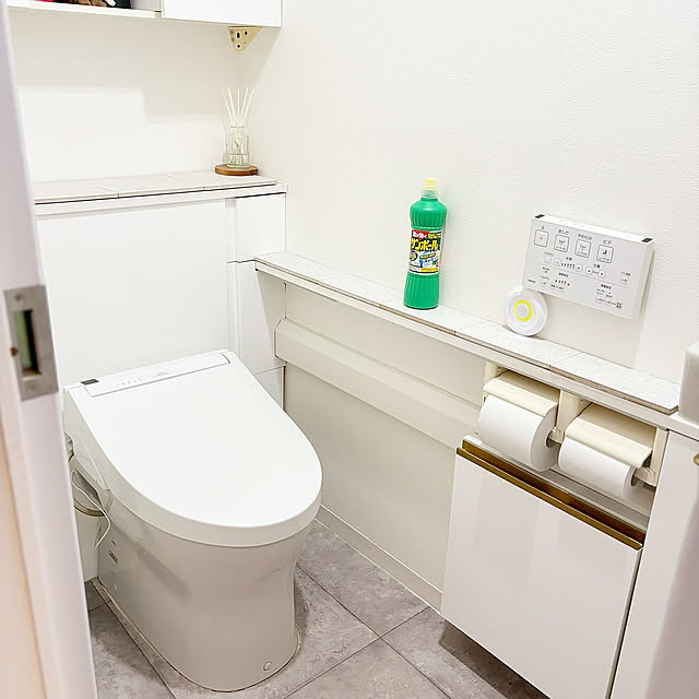 Bathroom,トイレ,1人暮らし,ひとり暮らし,海外インテリアに憧れる,中古マンション,トイレのインテリア,KINCHO,中古を買ってリノベーション,掃除中のひとこま,トイレ掃除,サンポール,一人暮らしインテリア,中古マンションリノベ,清潔を保つ,暮らしの味方 sakielの部屋