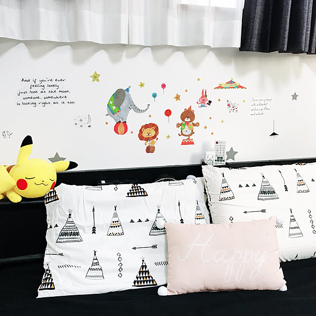 Bedroom,ニトリ,モノトーン,いいね！ありがとうございます◡̈♥︎,建売を自分好みに♡,寝室,ウォールステッカー,セリア,ダイソー monkichiiiの部屋