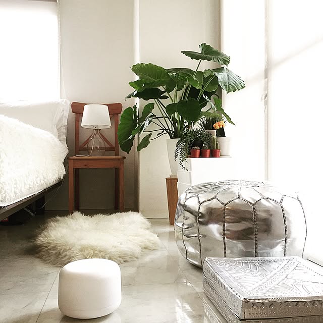 Bedroom,クワズイモ,モロッコ雑貨,アロマディフューザー,無印良品,観葉植物,多肉植物,IKEA,白のチカラ,エフォートレス・スタイル achieの部屋