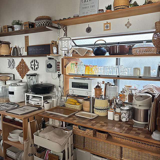 Kitchen,おうちをキレイに保つ習慣,カフェ風インテリア,カフェ風キッチン,機能も見た目も重視,片付けやすい工夫,食器棚DIY,キッチンインテリア,わが家のキッチン tamaharuの部屋
