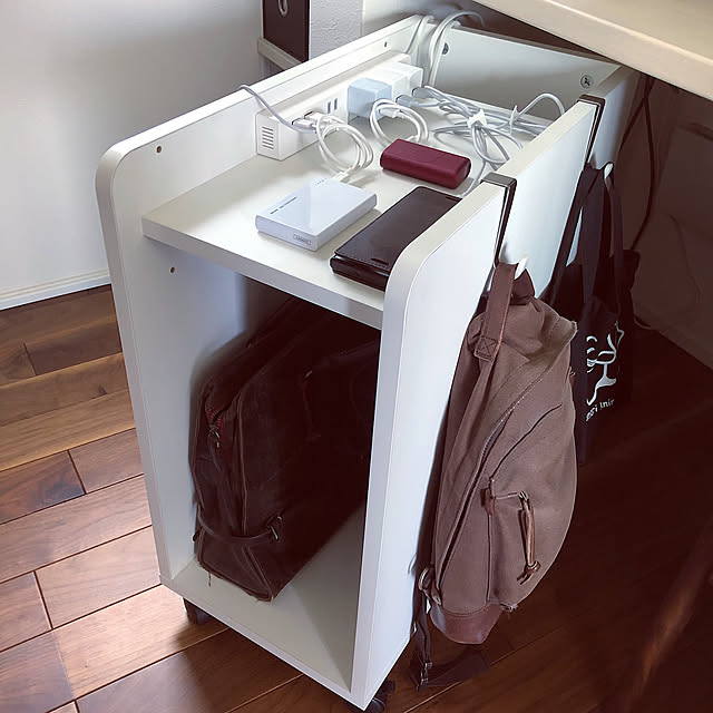 PCワゴン活用,キャスター付ワゴン,キャスター付き収納,充電ステーション,デスク下収納,カバン置き場,PCワゴン,いつもいいねやコメありがとうございます♡,My Desk nuruiの部屋