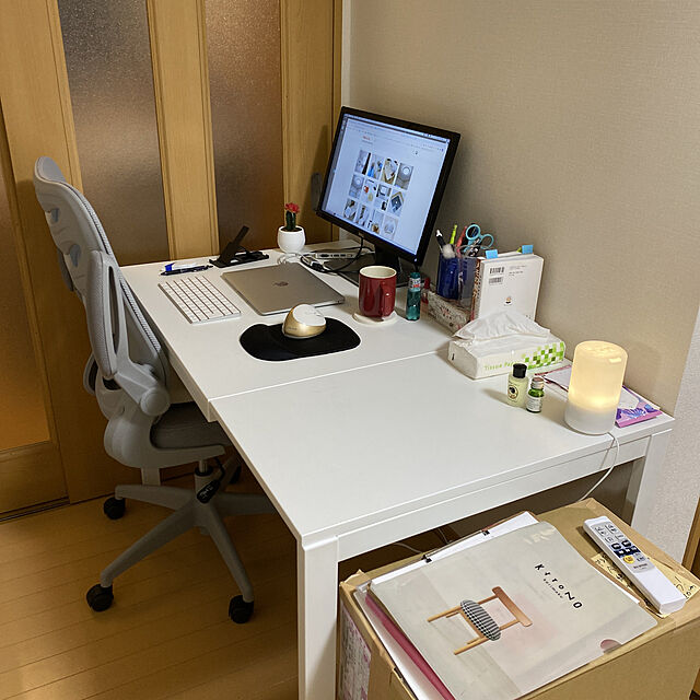 IKEA,段ボール活用,無印良品アロマディフューザー,ワークスペース,My Desk Momokaの部屋