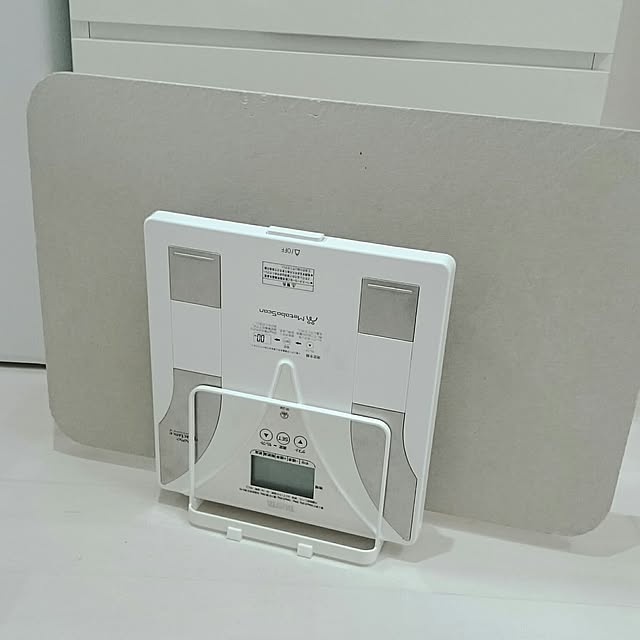 Bathroom,楽天で買ったもの,珪藻土バスマットスタンド,珪藻土バスマット,体重計,ヘルスメーター,体重計収納,バスマット収納 a_suの部屋