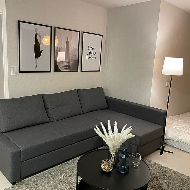 Lounge,シンプルインテリア,IKEA,ソファ,間接照明,シンプル,ホテルライク,照明,アート,ミニマリスト,すっきり暮らす HirosHouseの部屋